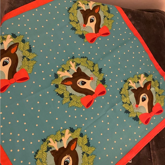 Holiday Rudolph Scarf - Picture 2 of 4